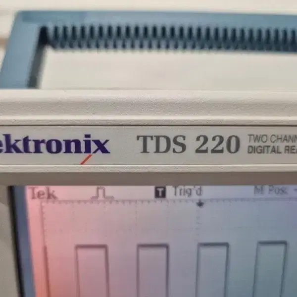 Tektronix TDS 220 2CH 100MHz 오실로스코프