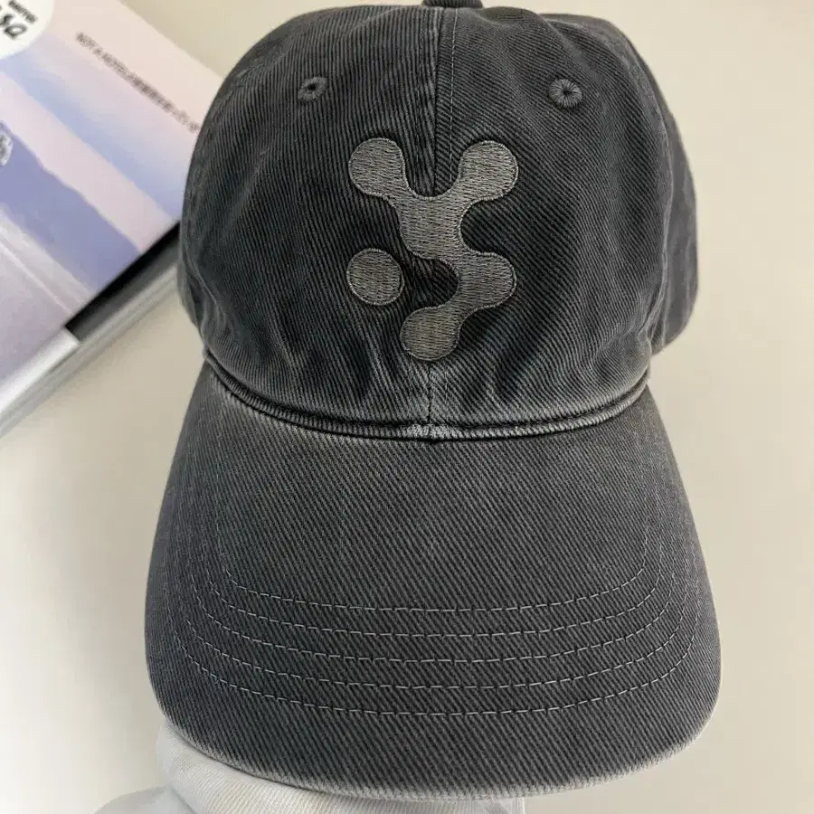 Vujade(vuja de) paraluna denim hat 모자