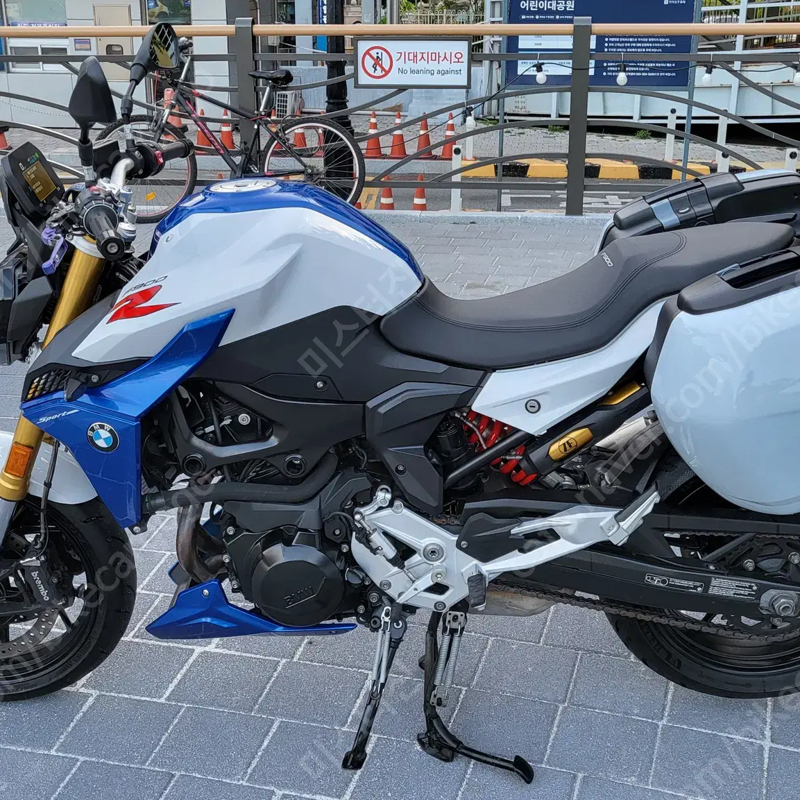 (부산)오토바이 BMW F900R 22(2022)년식 판매합니다.