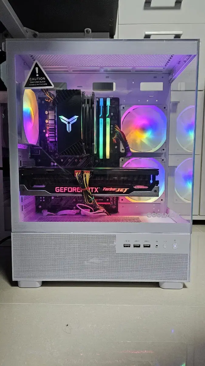 RTX3070 게이밍PC 팝니다.