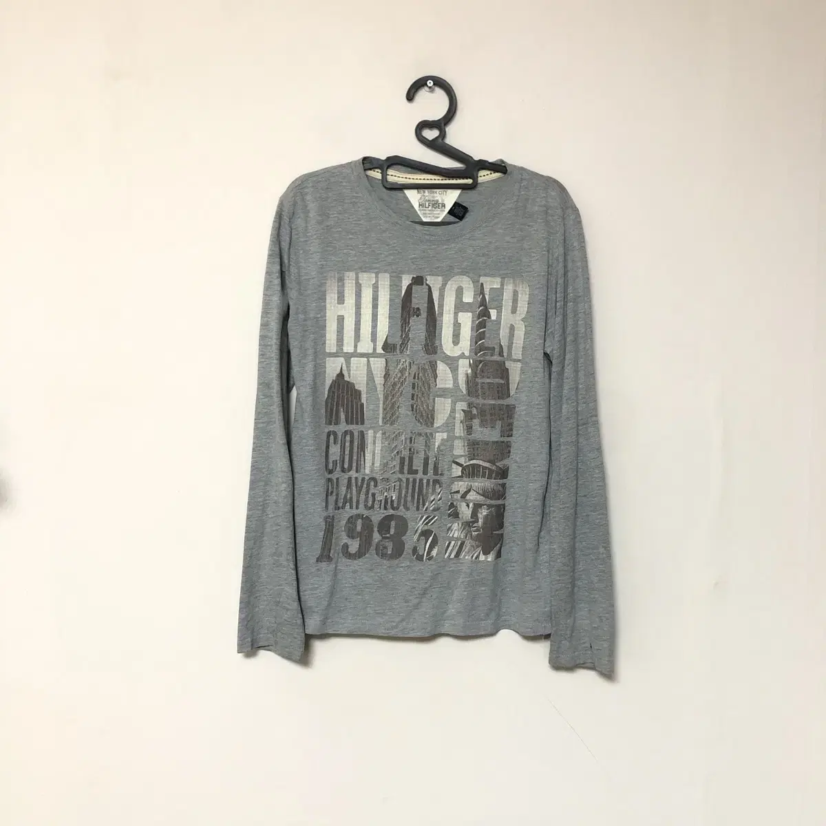 Vintage Tommy hilfiger 1985 gray t