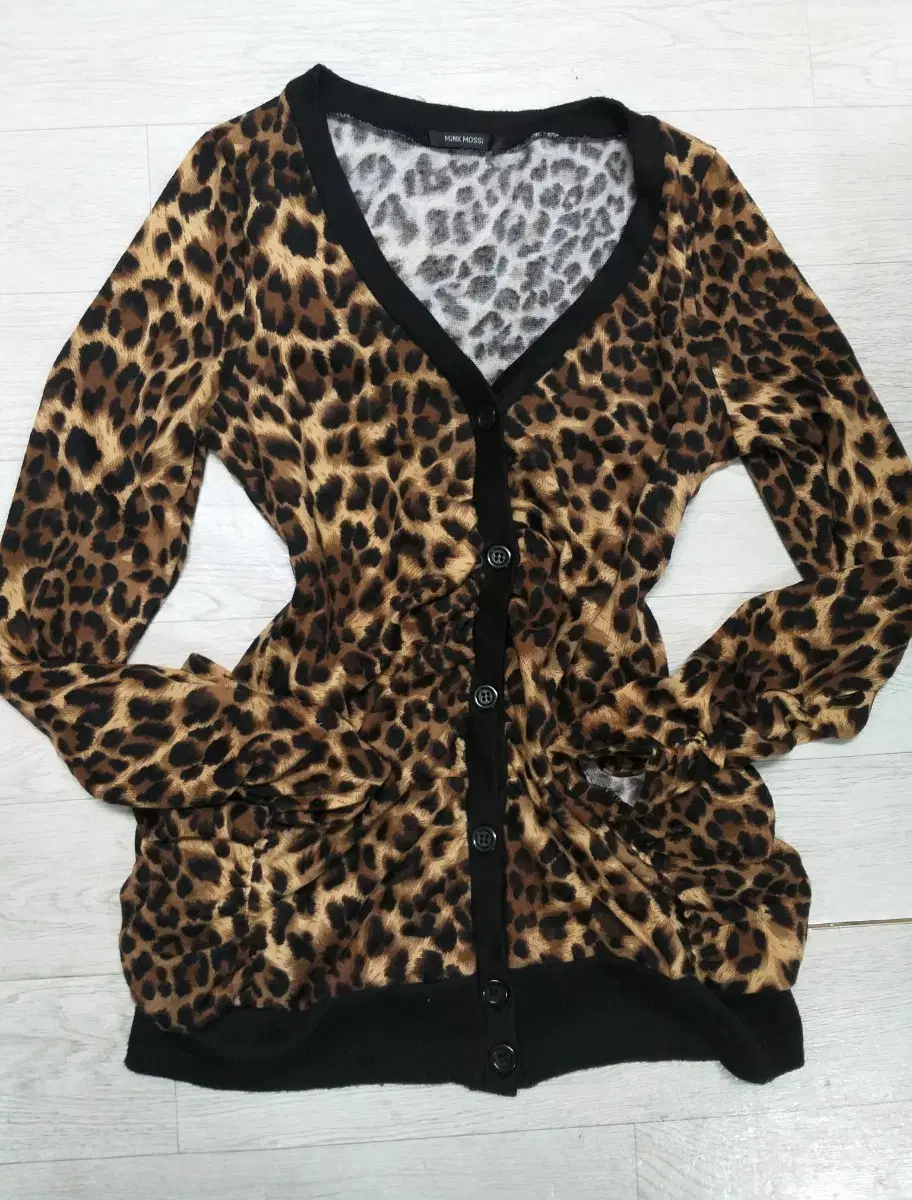 Leopard cardigan, Dandadan, Y2K, Himera, Tateone, Gyaru, Heisei, Pin-ter, Kari-bai, Punk, Rogal, Top, Leopard