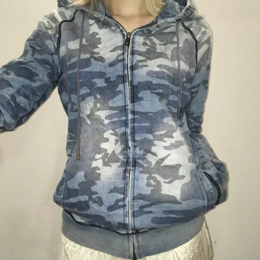 jpn vintage y2k blue camo hoodzipup