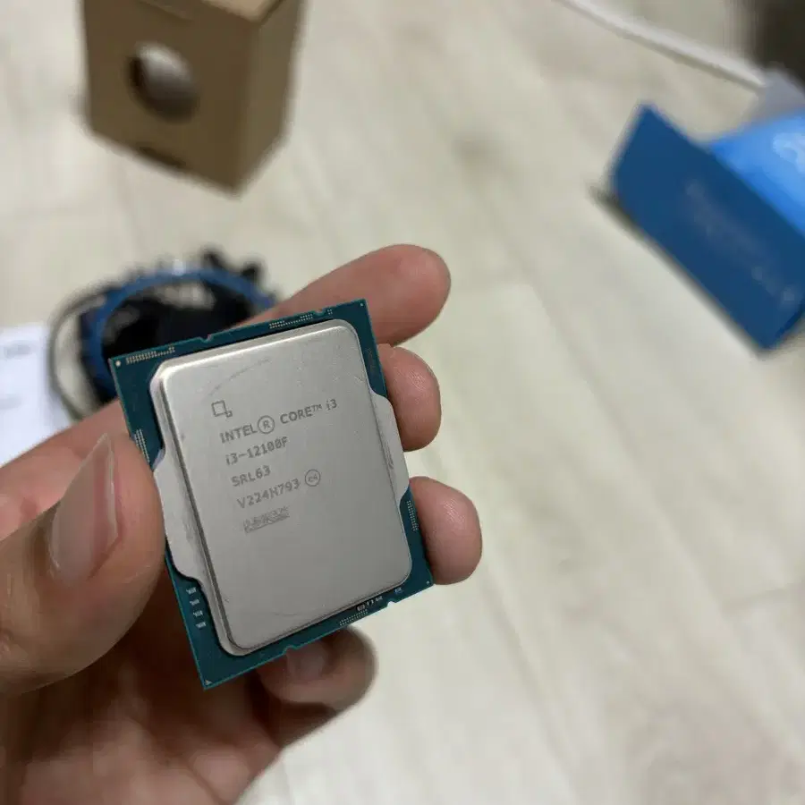 인텔 i3 12100F CPU 풀구성