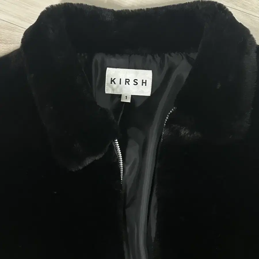 키르시 kirsh 퍼