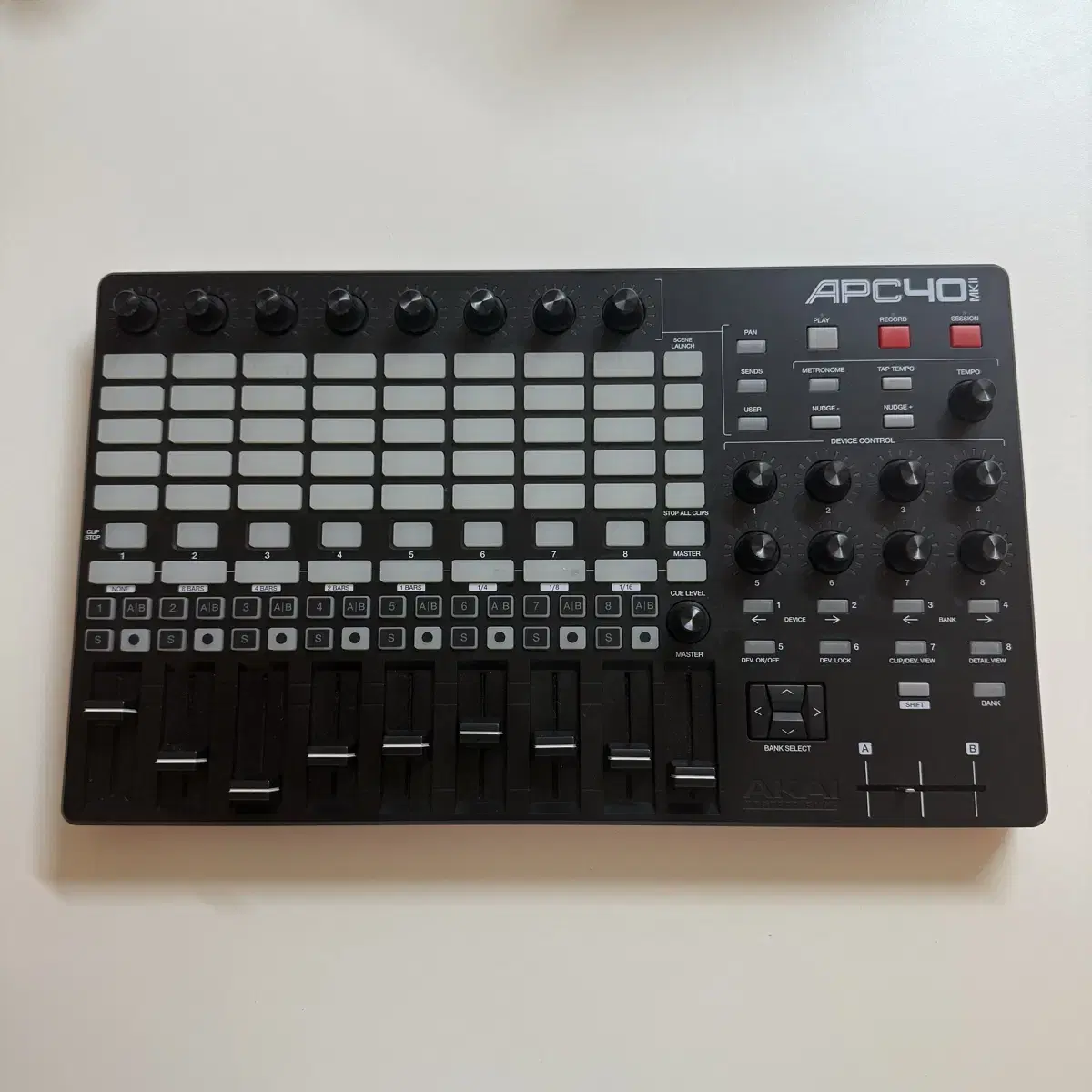 Akai APC 40 mk2 박스있음 상태좋은 콘트롤러