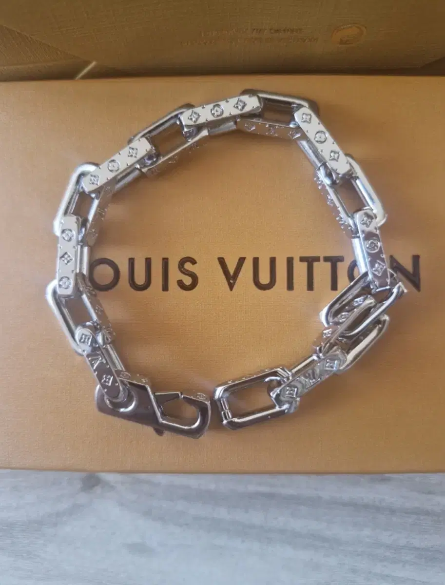 (Quick sale) Louis Vuitton Monogram Bracelet