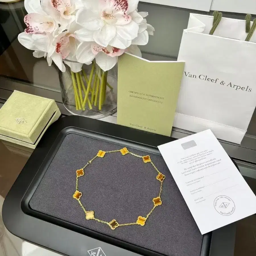 Van Cleef & Arpels한정 네잎 클롭 펜던트 목걸이