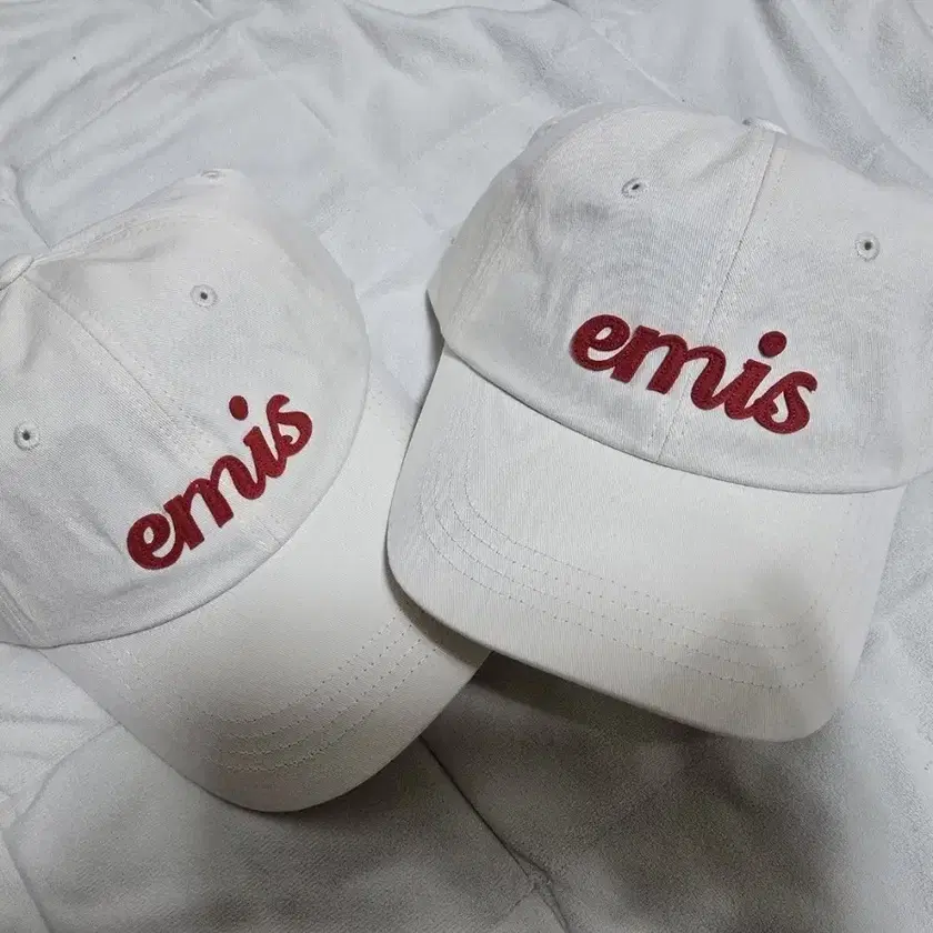Wear Jisoo! Imis Emis Applique Ball Cap Hat Cream New Item