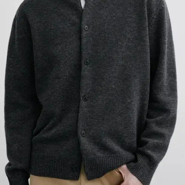 브랜디드 AFTER ROUND CROP CARDIGAN CHARCOAL