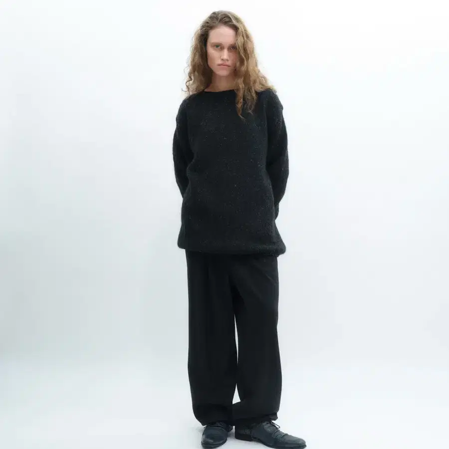 REPOS MOHAIR CREW NECK KINT 팝니다