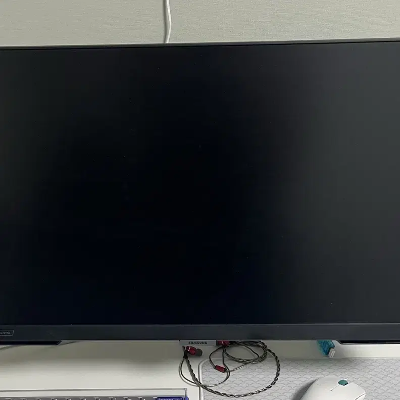 삼성 오디세이 G4 24인치 240hz 모니터