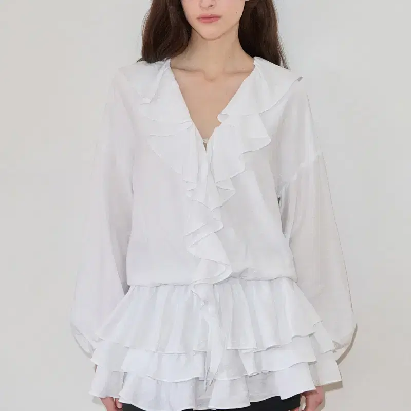 시눈 Ruffle Can Can Blouse (White)