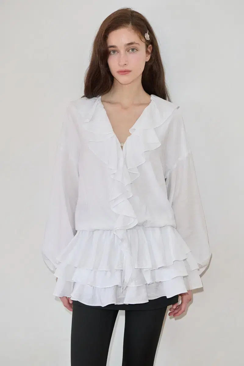 시눈 Ruffle Can Can Blouse (White)