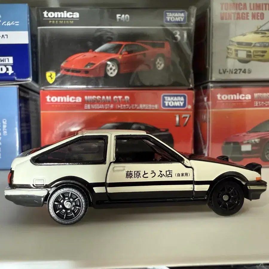 토미카 이니셜 D 토요타 AE86