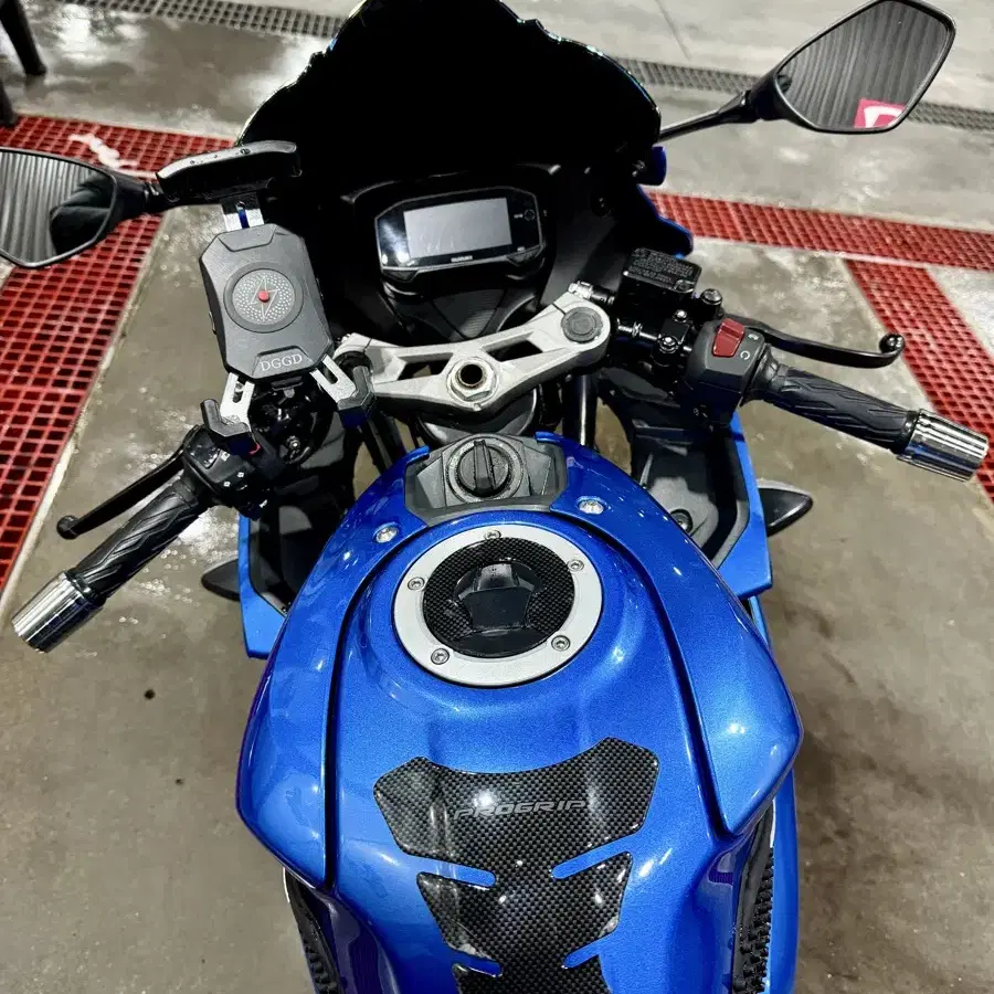 부산 오토바이 23년식 gsx-r125 abs 판매 합니다