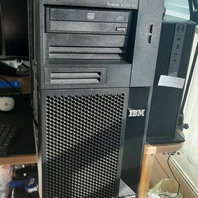 IBM 서버컴퓨터 X3200 M3팝니다.