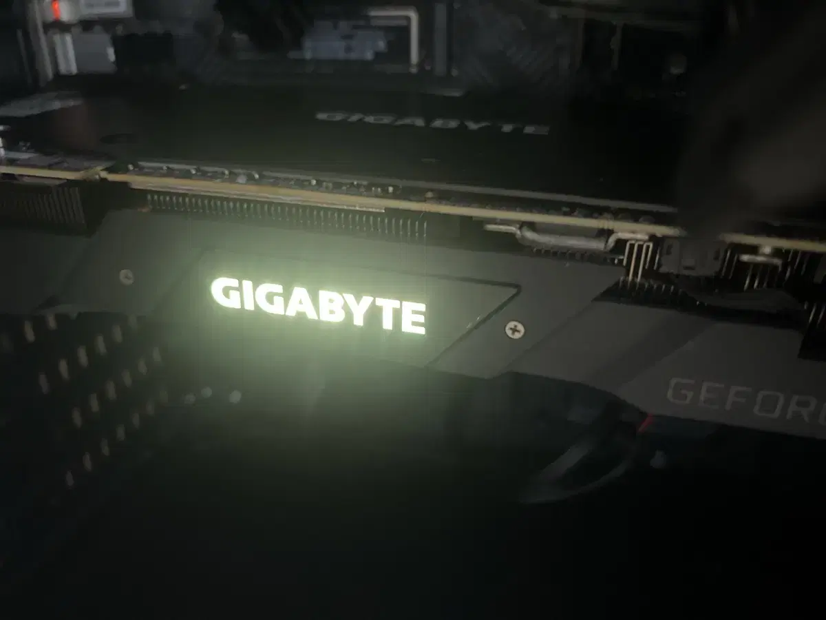 2080Ti GIGABITE 11GB