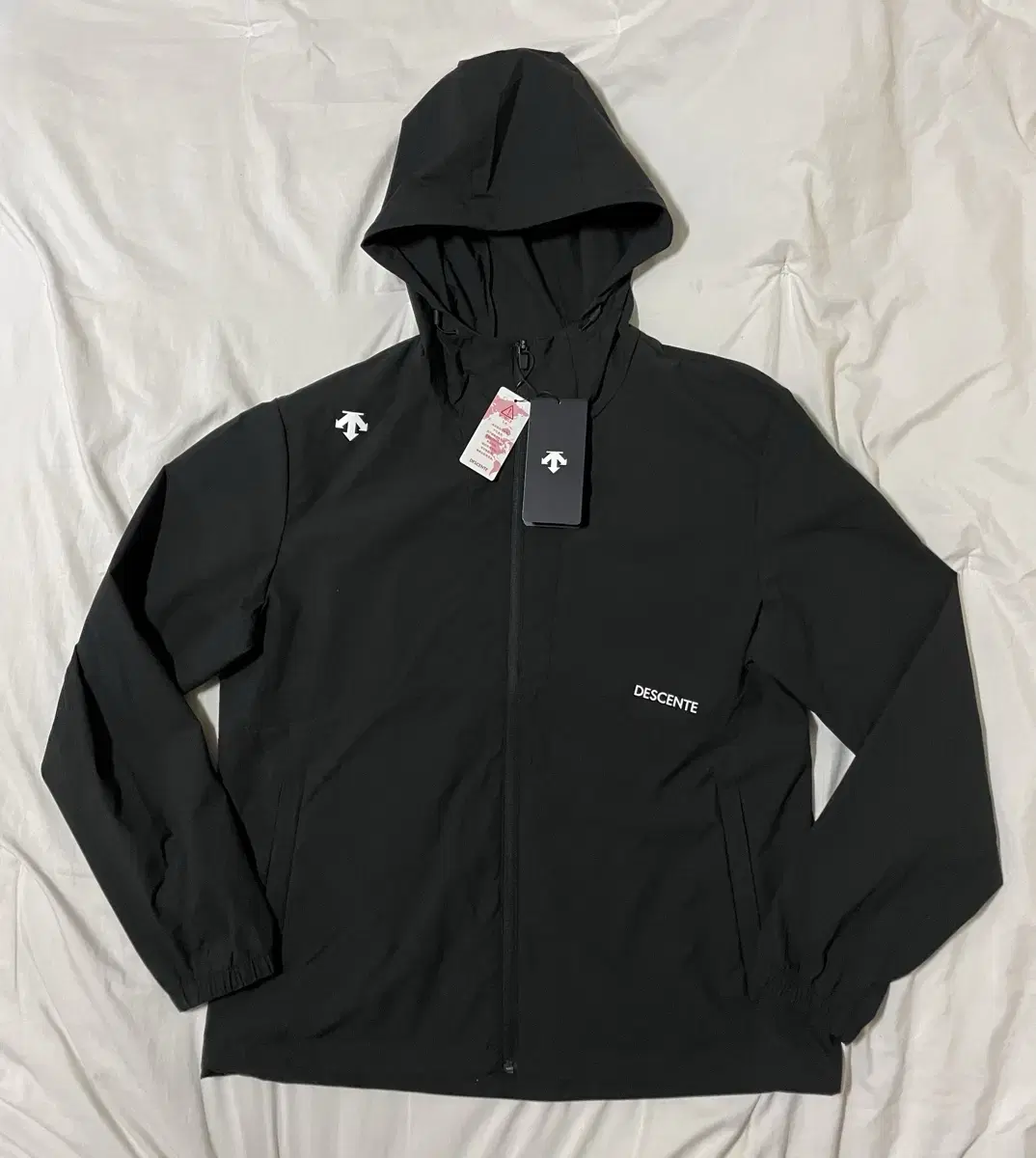 Descente Windbreaker Jacket Size 105