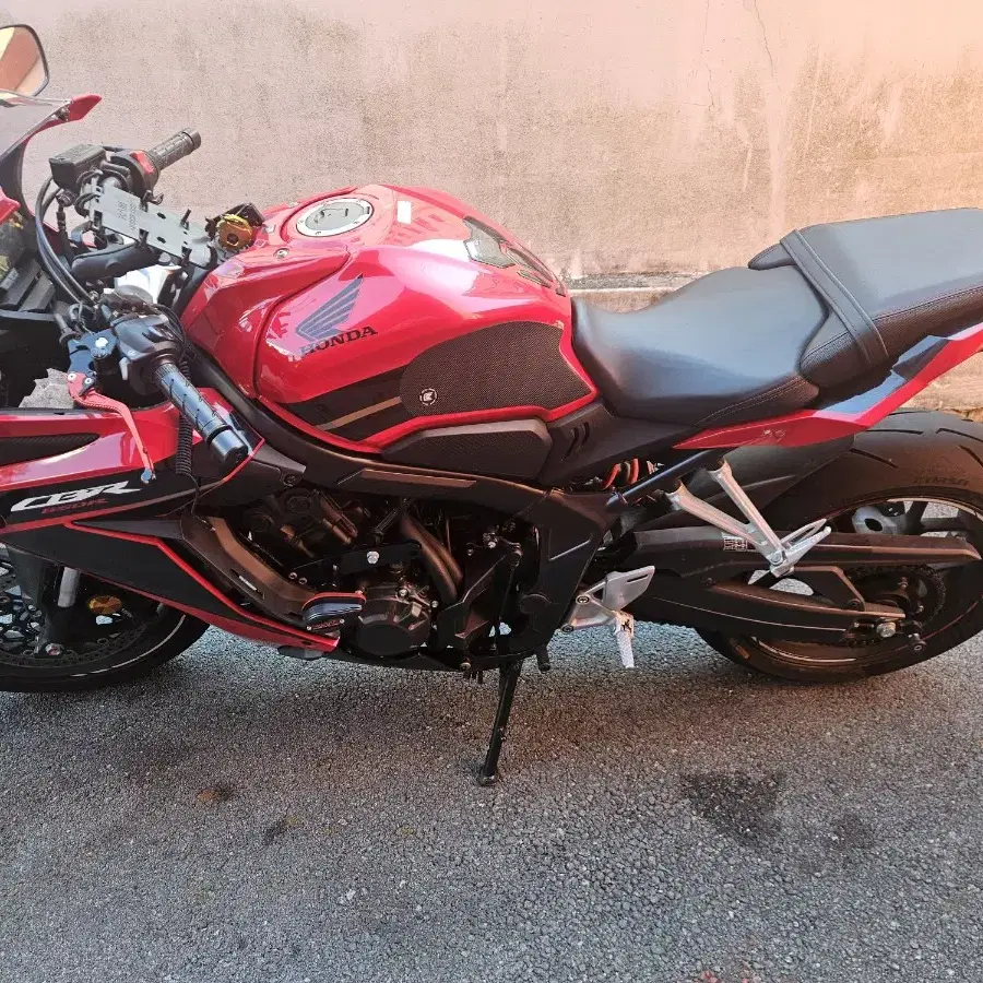 2023년 혼다 CBR650R