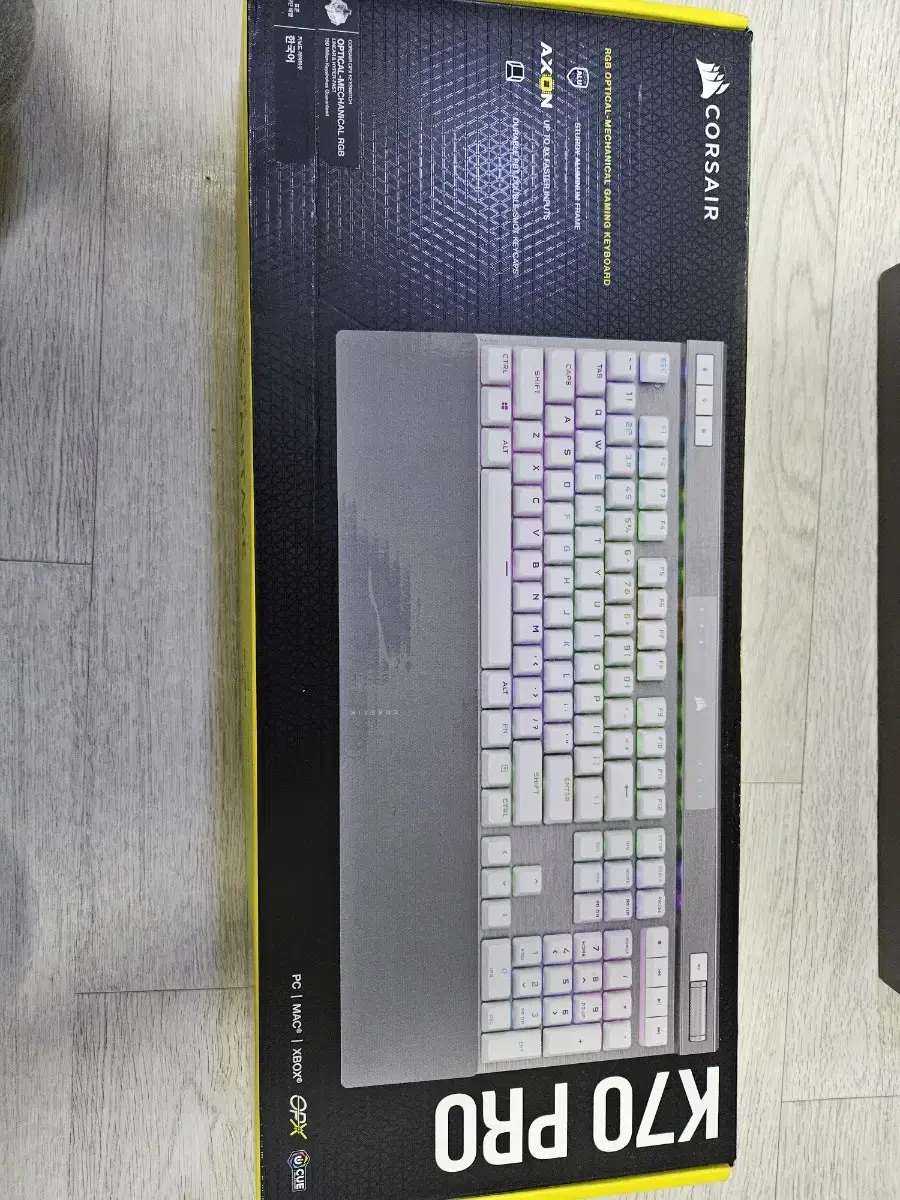 커세어 K70 RGB PRO OPX 광적축 키보드 팝니다