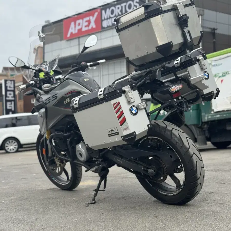 아크라포빅 구변! BMW g310gs 18년식 LOBOO삼박스 판매합니다