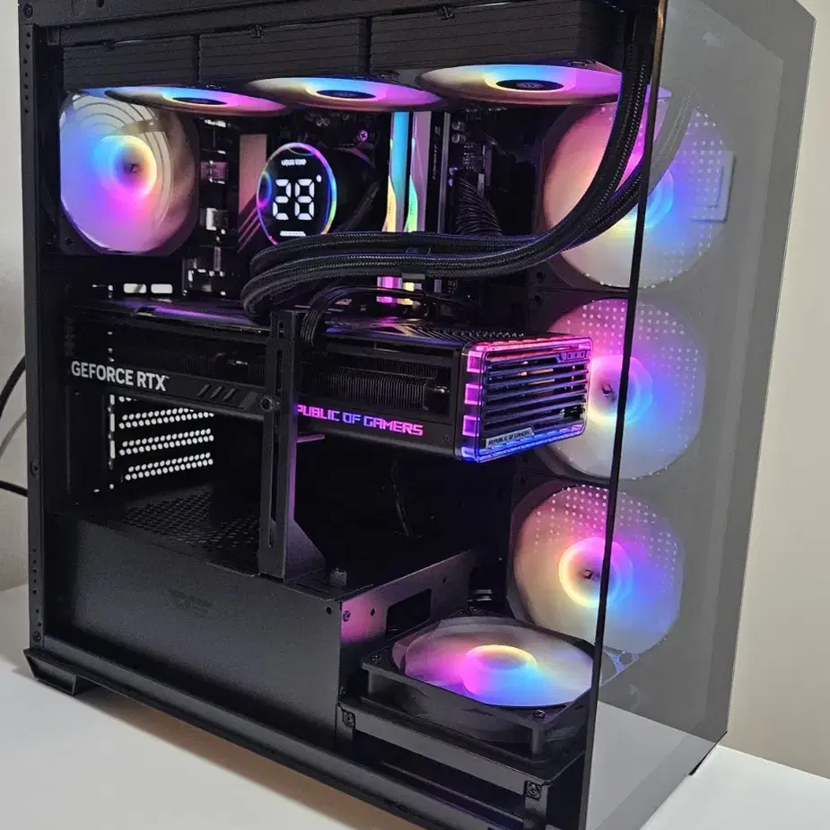 9800X3D 4070Ti 스트릭스 게이밍 데스크탑