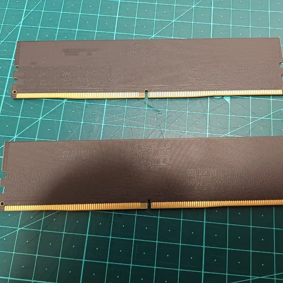 에센코어 클레브 DDR5-5600 CL46 파인인포 16GB 2장