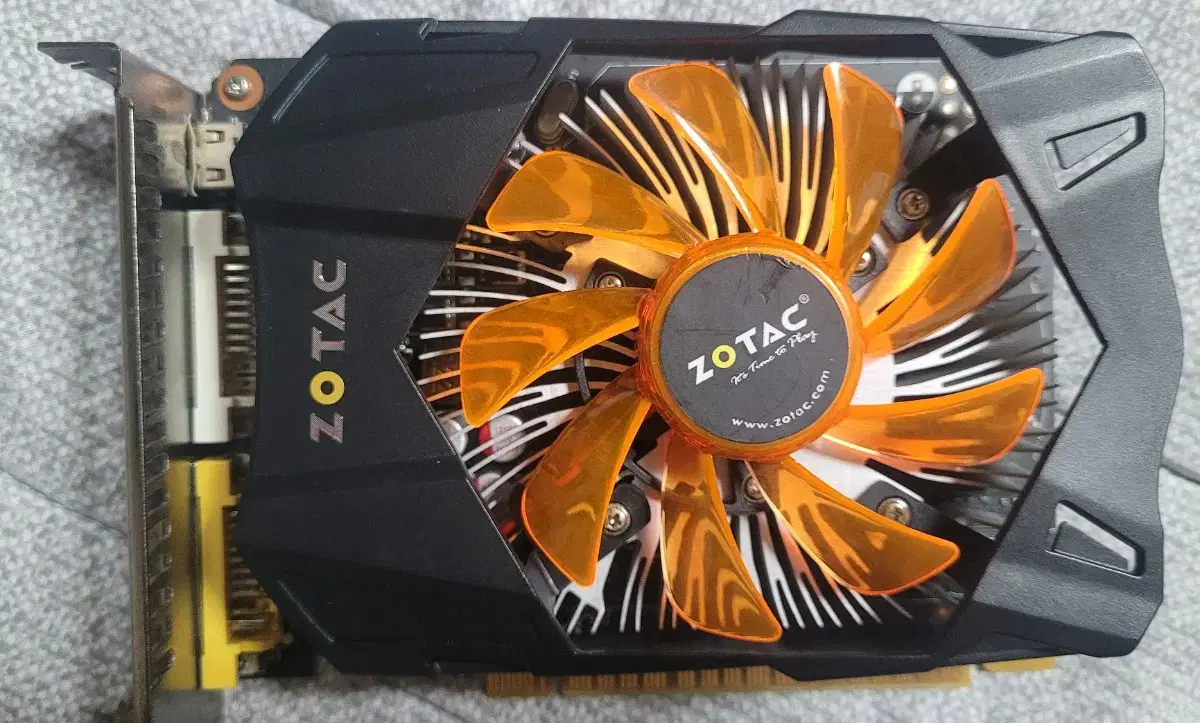 Zotac GTX 750 ti 2G