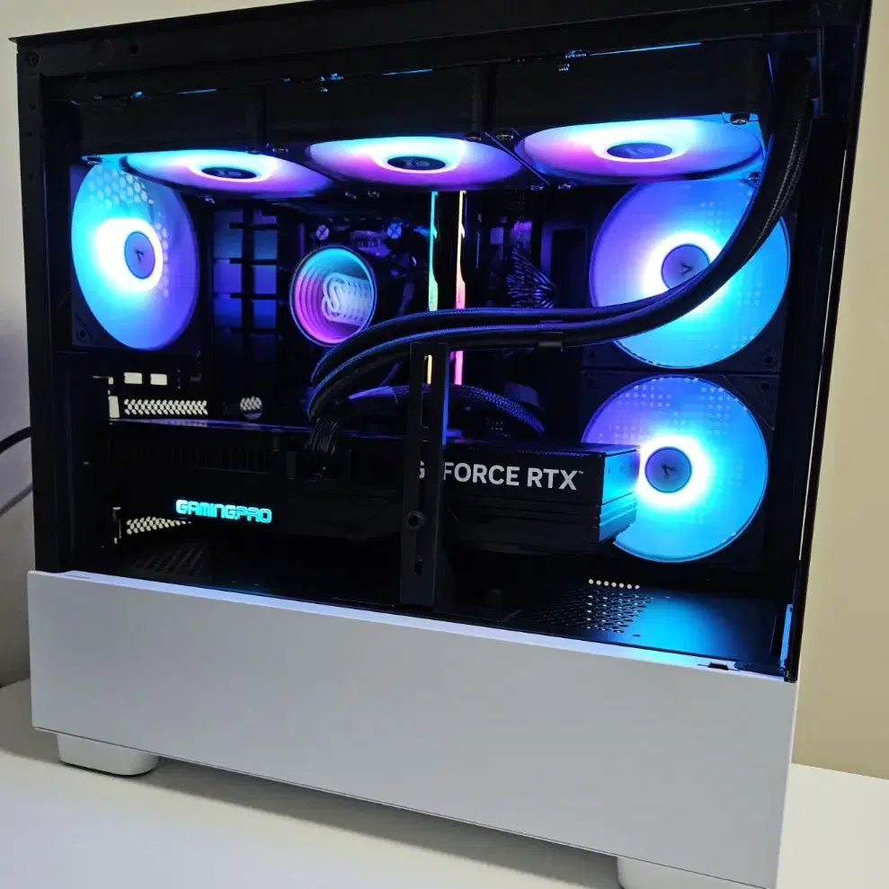 9800X3 RTX5080 화이트 올신품 데스크탑