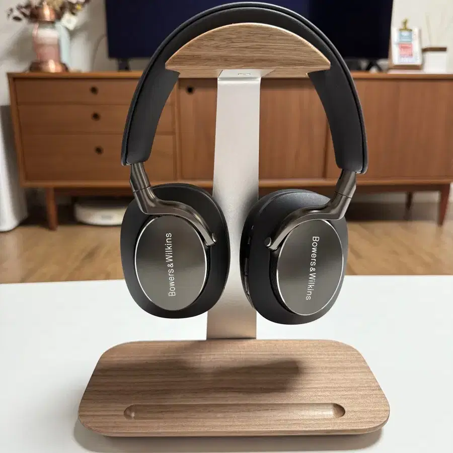 [팝니다] Bowers & Wilkins PX8