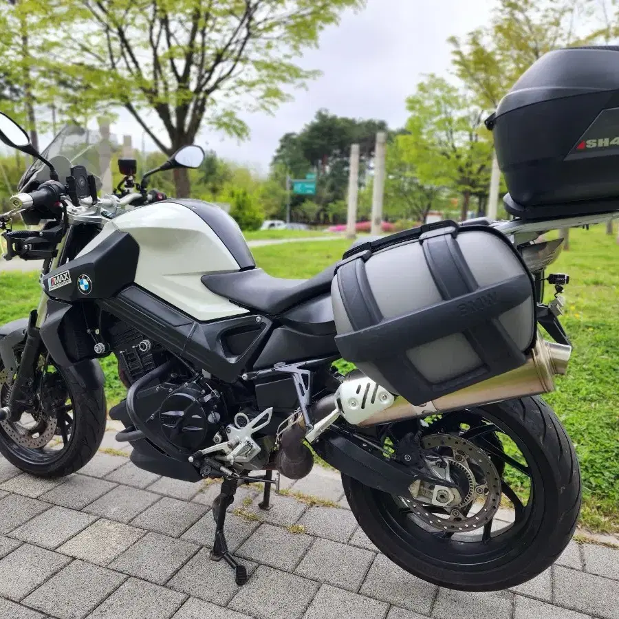 bmw f800r 11년형 삼박스튜닝 판매합니다