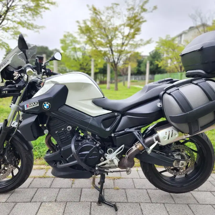 bmw f800r 11년형 삼박스튜닝 판매합니다