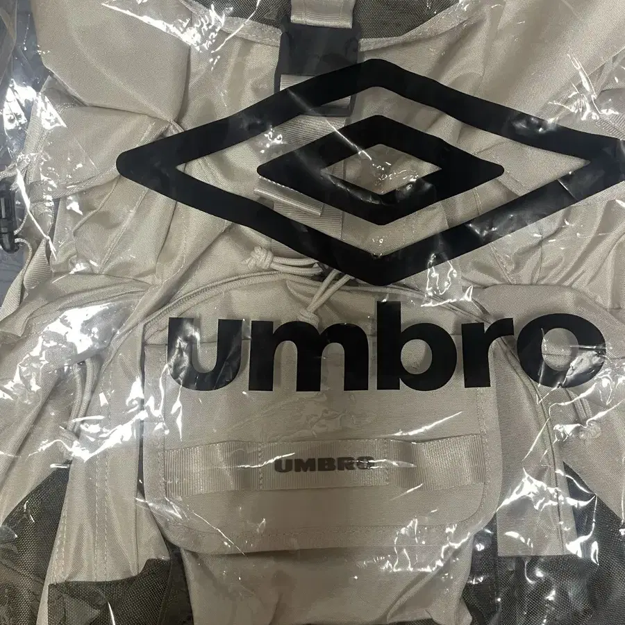 (새상품) 엄브로 umbro 파라슈트 럭색 백팩 (35L) +미니파우치