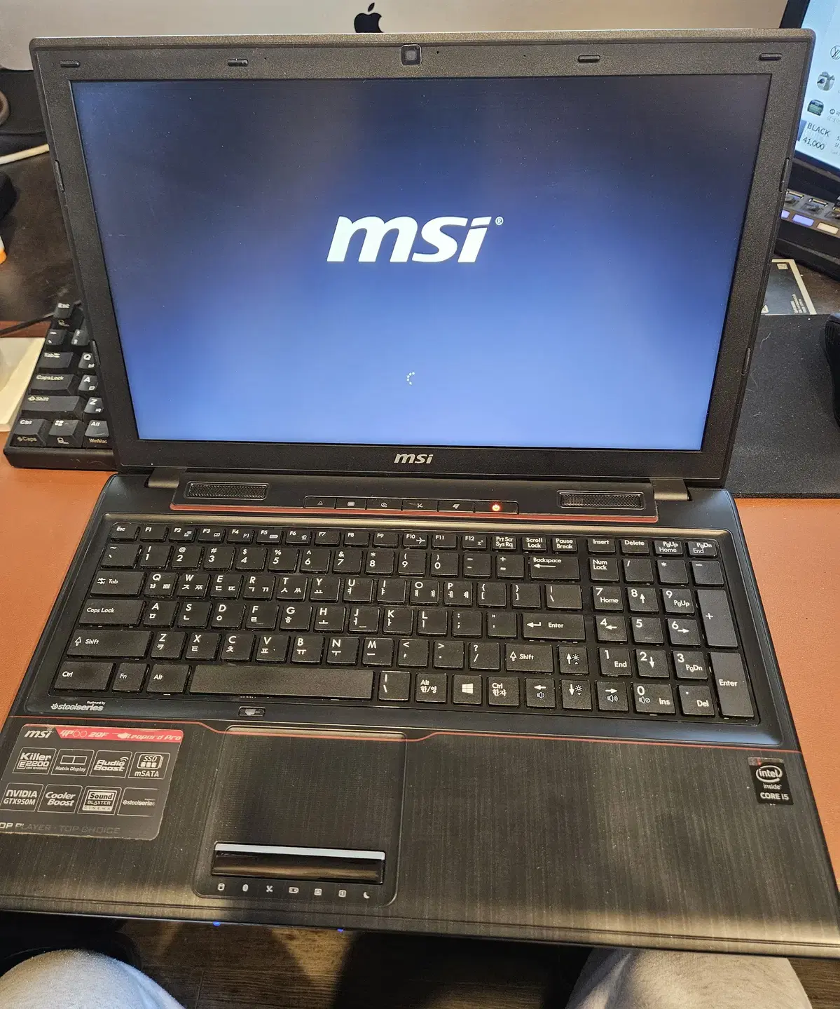 MSI MS-16GH 15.6인치 게이밍 노트북 팝니다.