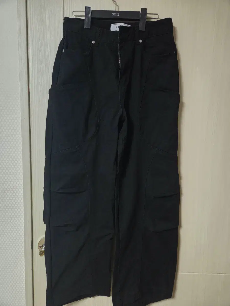 [1] 아이돈워너셀 Dimension Twill Pants Black