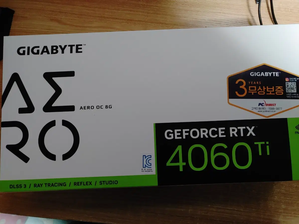 RTX 4060 Ti 8GB Aero Oc 에어로 화이트