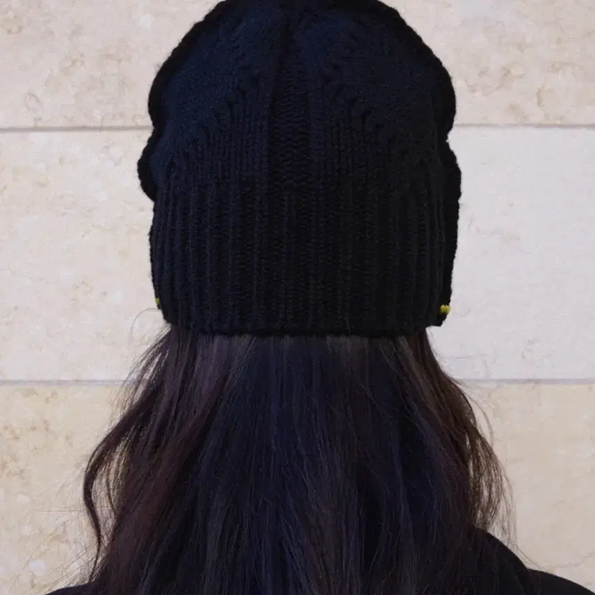 나비버스 upturned beanie