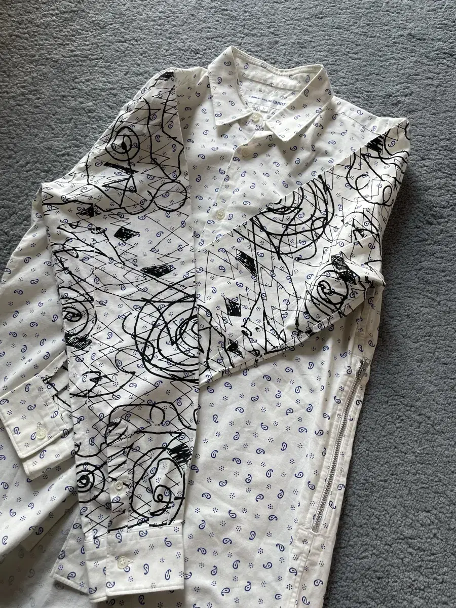 Comme des Garcons Shirt 꼼데가르송 아트워크 셔츠