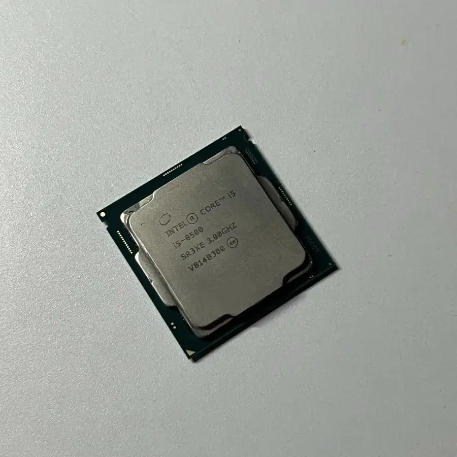 인텔 CPU I5 8500 판매합니다 !