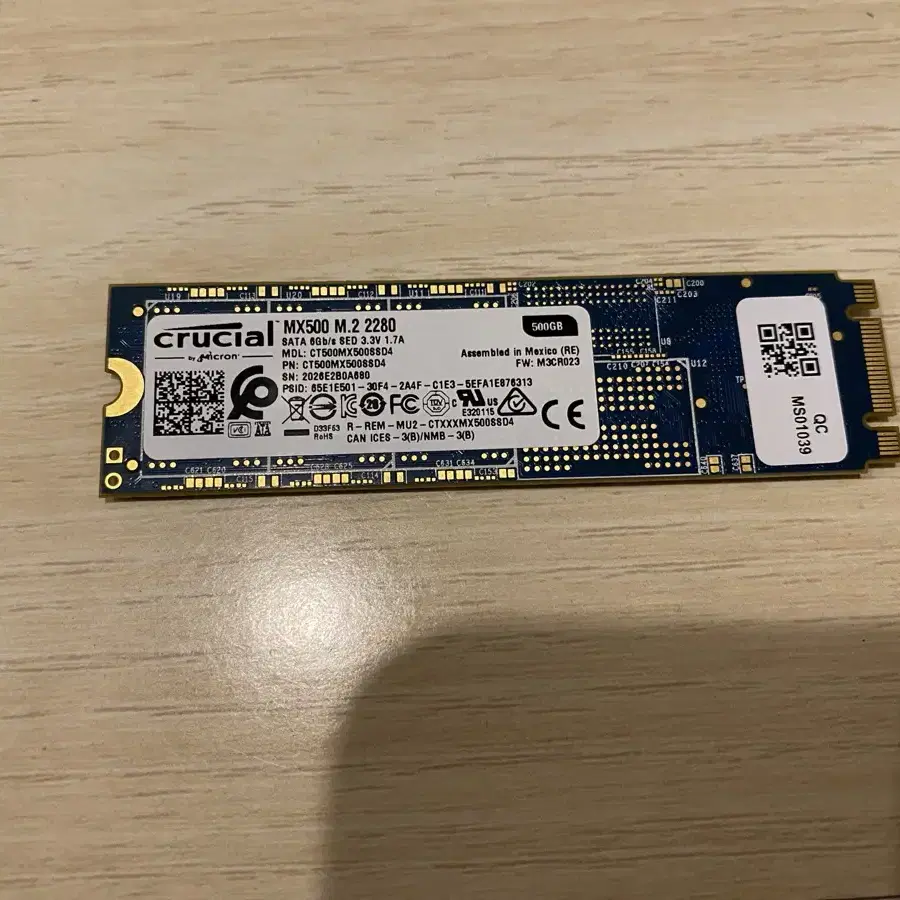 마이크론   크루셜 MX500 M.2 SATA SSD 500GB 팝니다