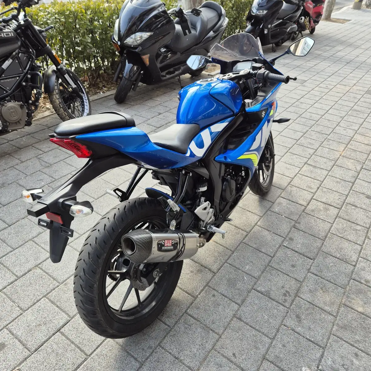 2018년 SUZUKI GSX125R 판매합니다.