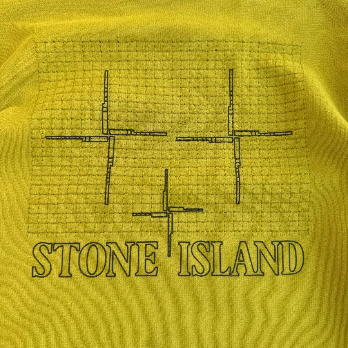 Stone Island  스톤 아일랜드 자수 맨투맨