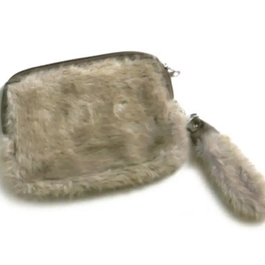 포터 퍼 파우치 백 porter faux fur pouch bag