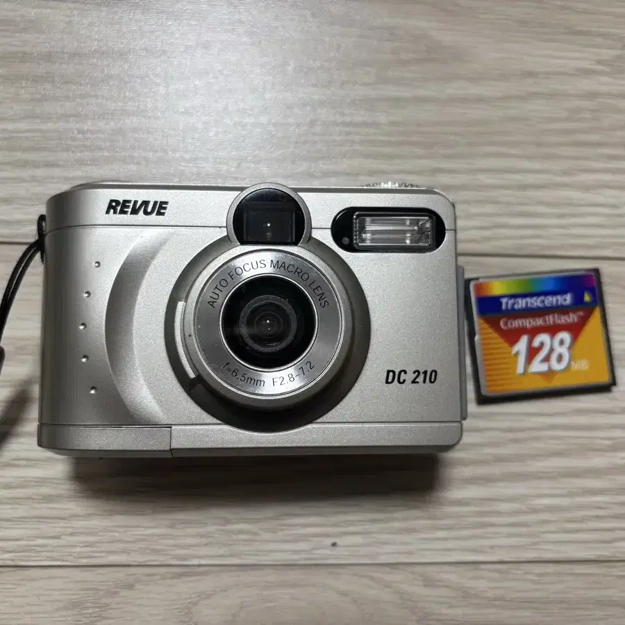 Revue DC 210 디지털 카메라 + 128MB CompactFlas