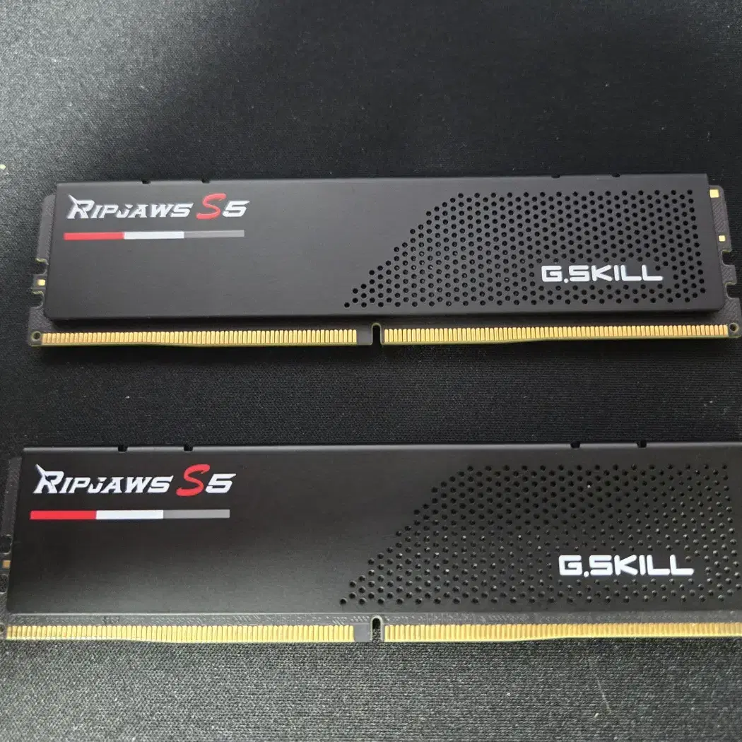 G.SKILL DDR5-5200 CL40 x 2EA 팝니다