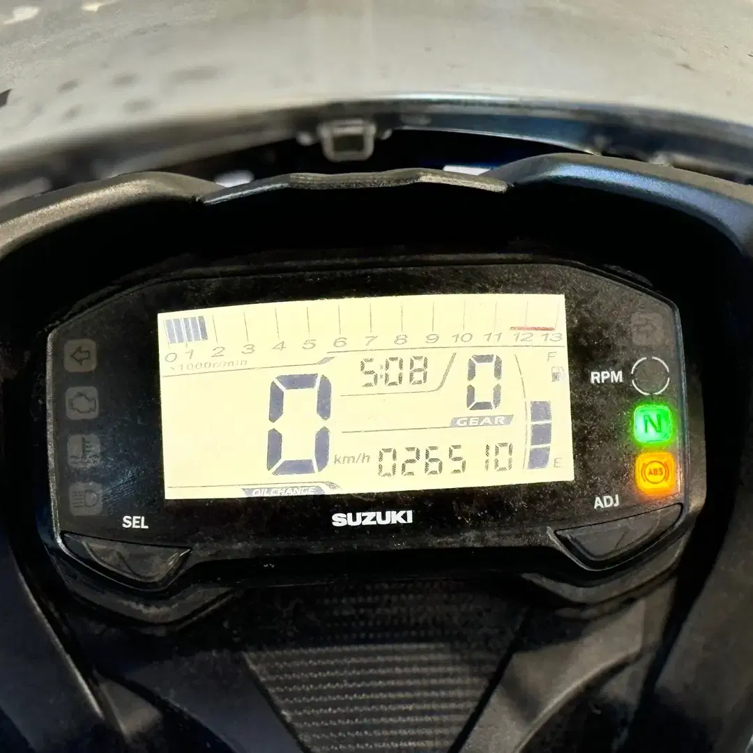 스즈키 gsxr125 19년식 2만km 요시무라  저렴히 판매합니다