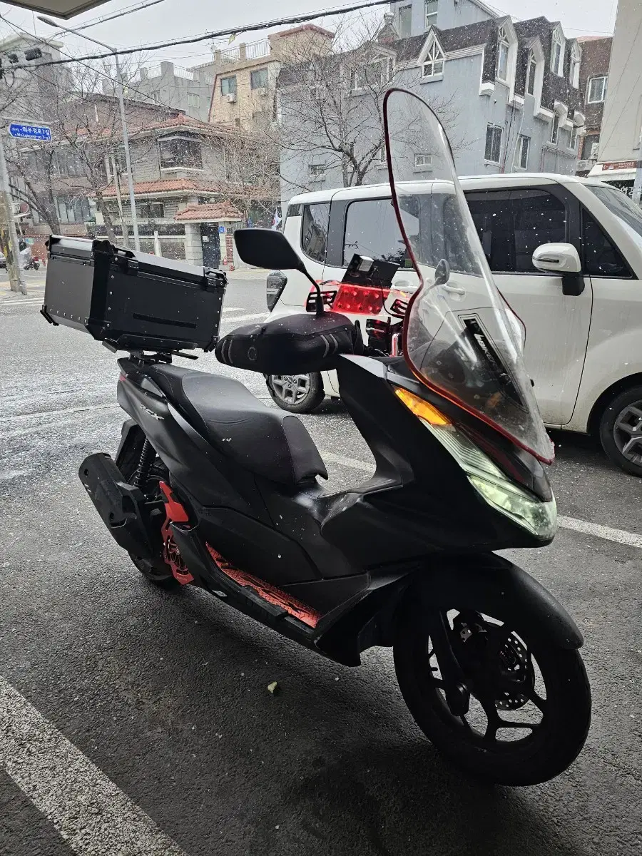 Pcx125 22년식 abs 2만키로 급매 상태최상 nmax