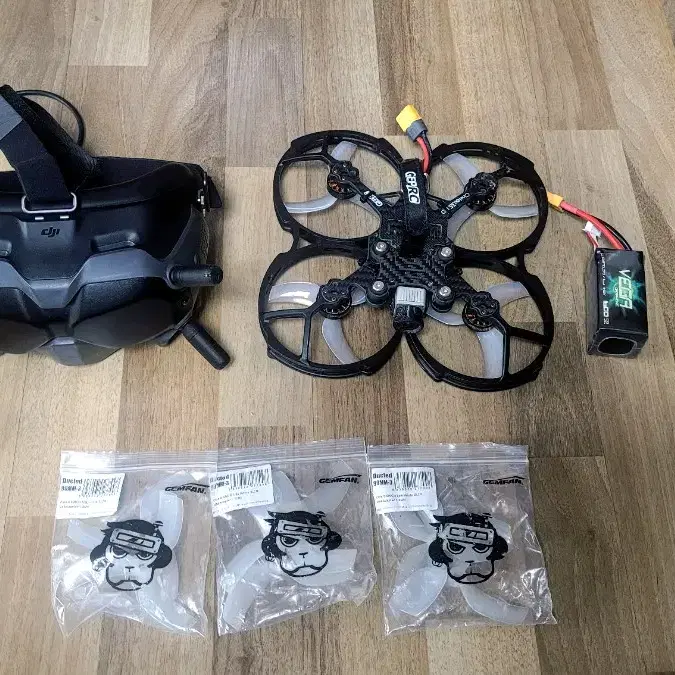 DJI 고글 v1+시네후프 3.5인치 판매