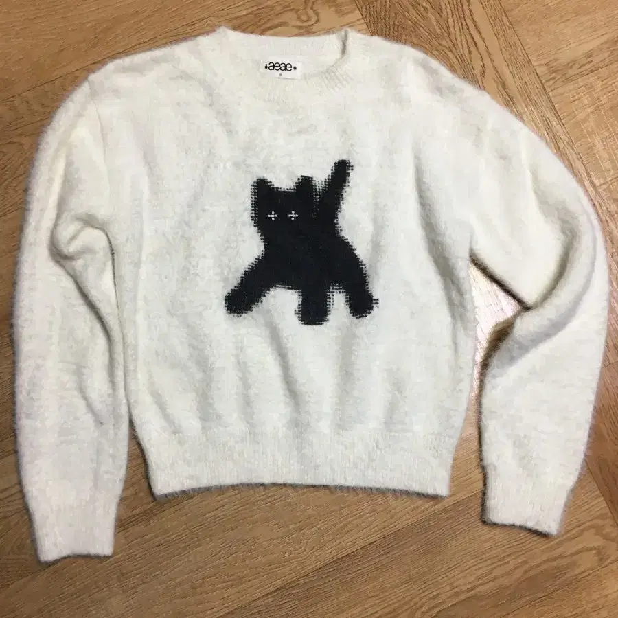 AEAE Flashed Cats Angora Knit